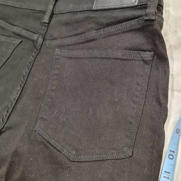 BCBG MAX AZRIA BLACK JEANS 29 - Picture 5 of 5